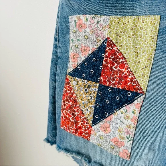 New Levi’s 501 90’s  Patchwork shorts anniversary edition light wash jean - Picture 9 of 14